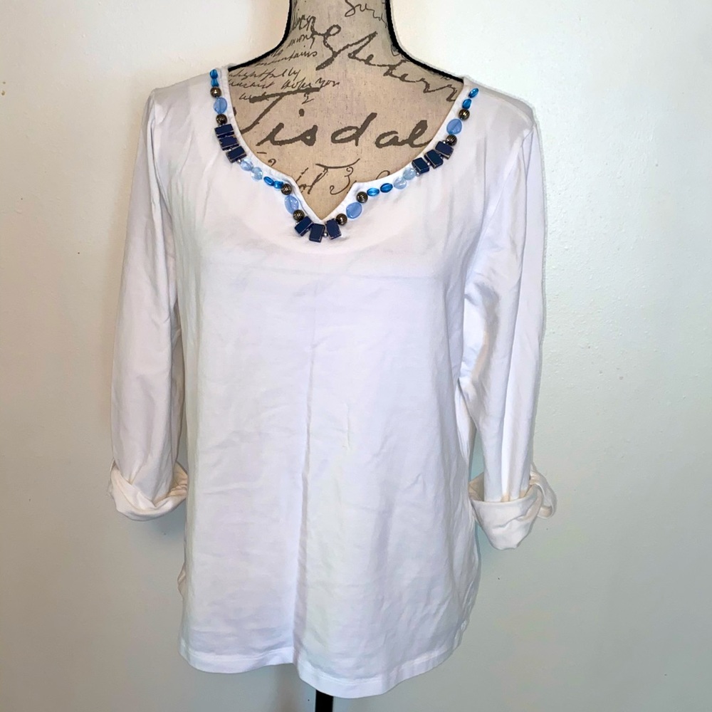 🔹Ruby Rd Beaded Neck Accent Top🔹